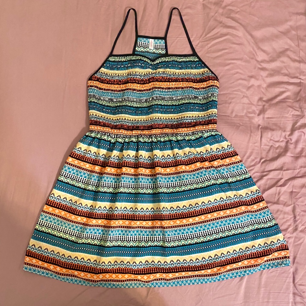 XHILARATION Beautiful mini dress Size L